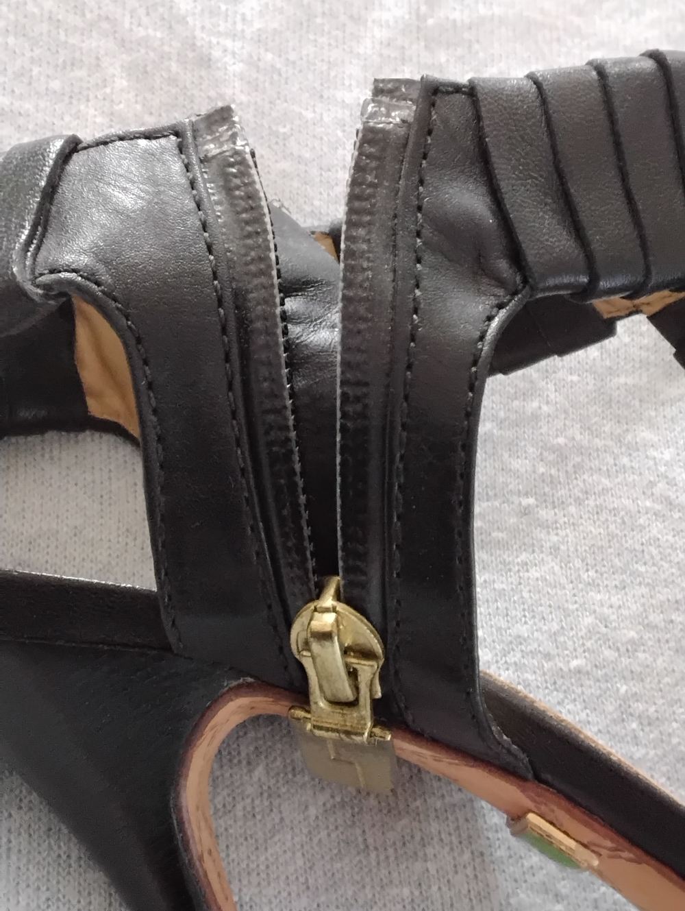 L.A.M.B By Gwen Stefani Strappy Heels Size 8 - Picture 6 of 10